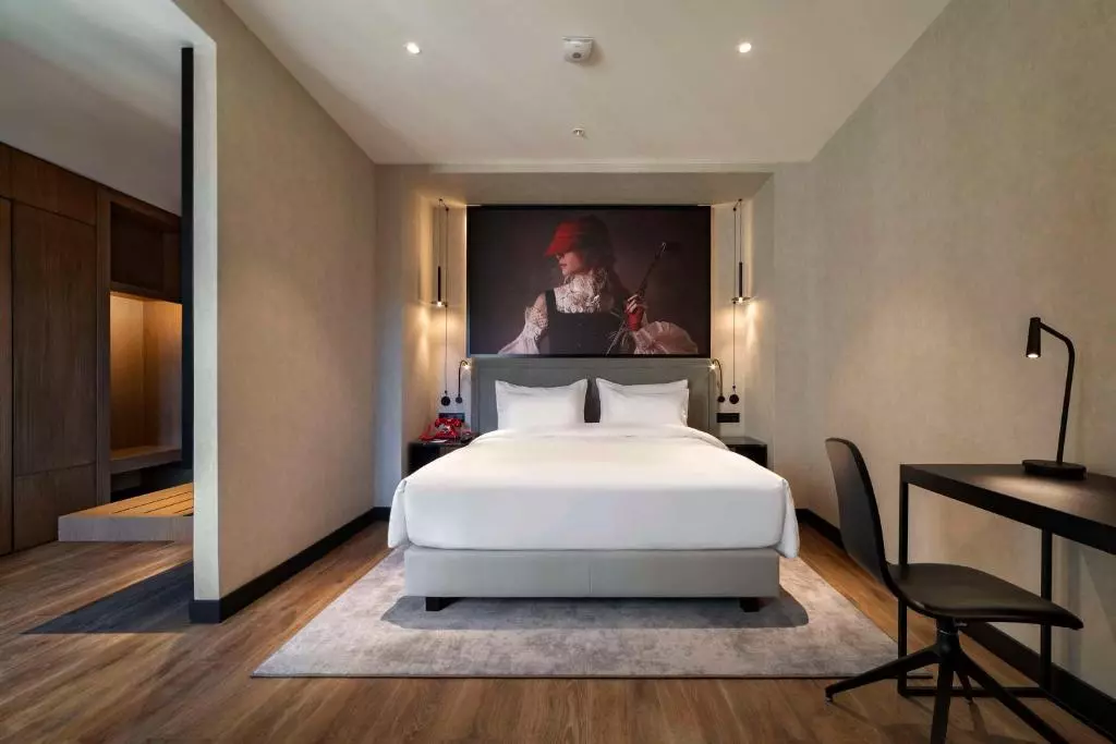 هتل رادیسون رد تفلیس